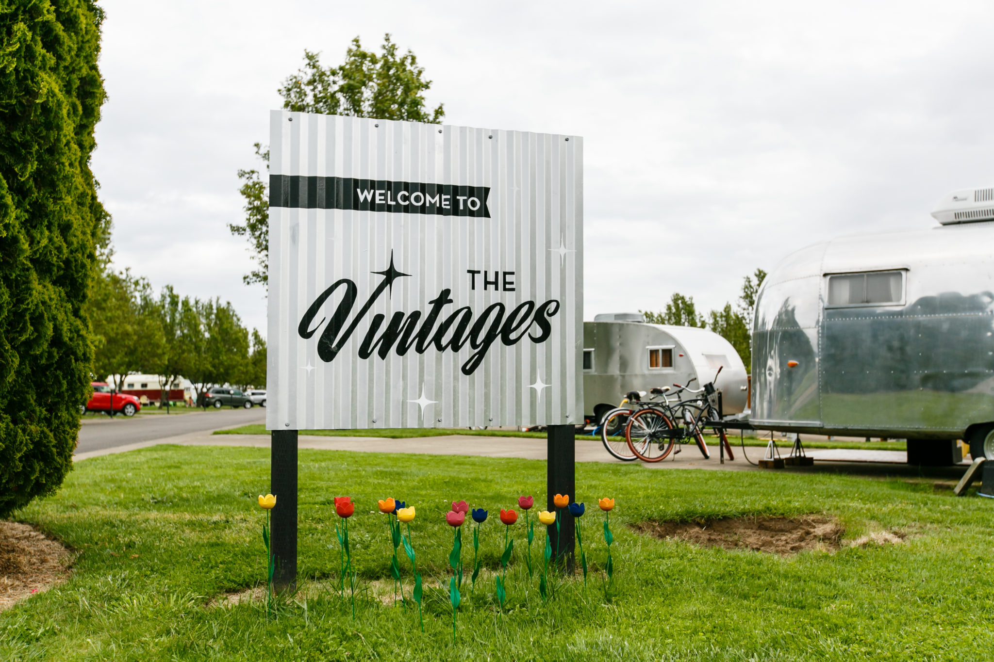 The Vintages Sign
